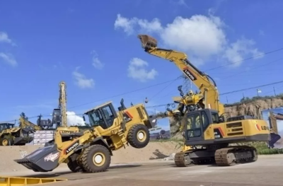 雷沃挖掘機、裝載機銷量業(yè)績喜人!復(fù)購率超70%!